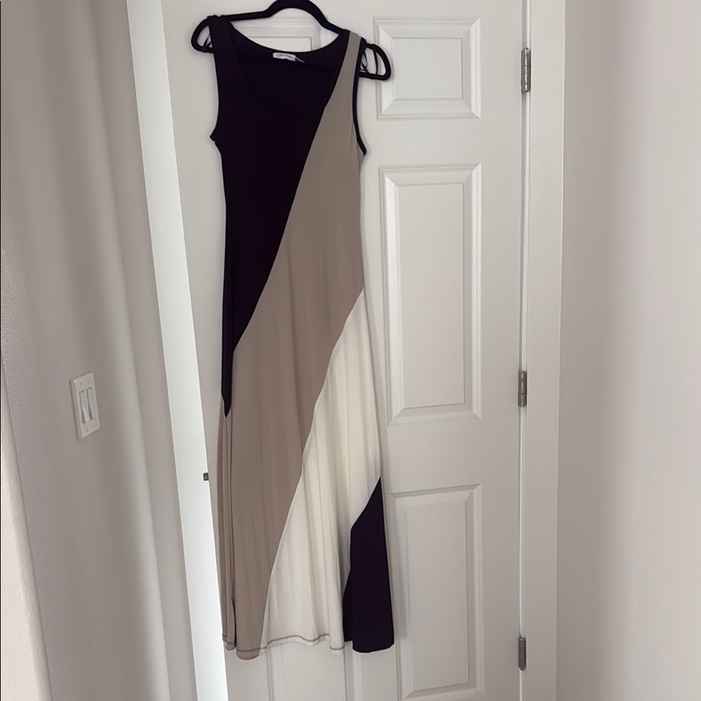 Calvin Klein Elegant Maxi Colorblock Black Tan Cream Dress Size 4